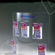 Espositore porta depliant in metacrilato serigrafato